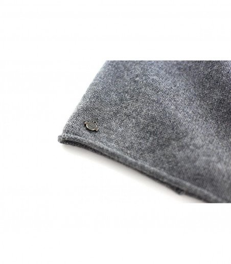 Grey cashmere beanie